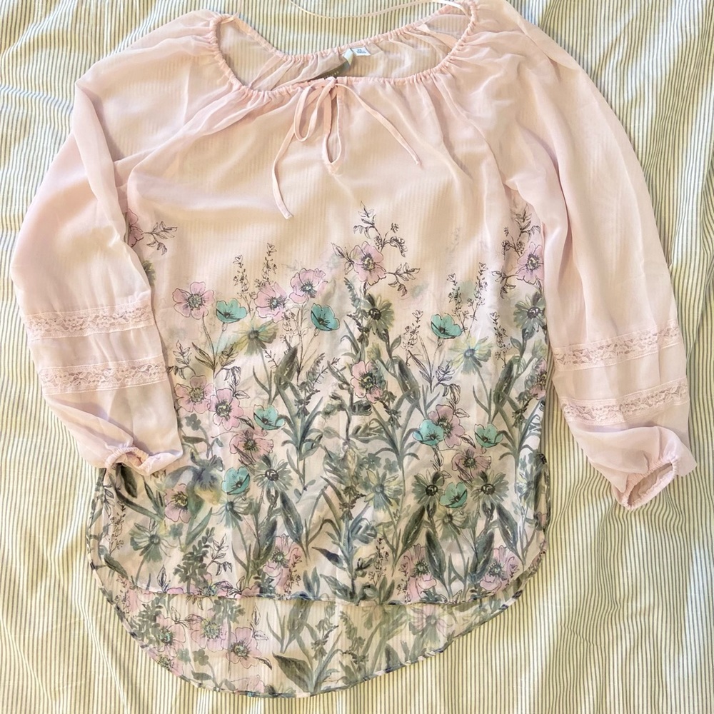 Floral, spring Lauren Conrad blouse
